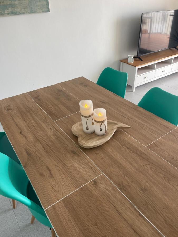 Апартаменты Aquamarine Sant Feliu En La Playa Con Patio Сан-Фелиу-де-Гишольс Экстерьер фото