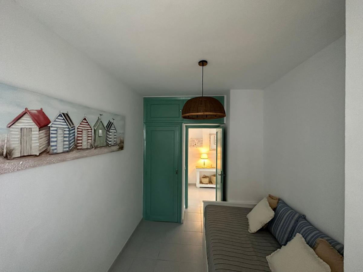 Апартаменты Aquamarine Sant Feliu En La Playa Con Patio Сан-Фелиу-де-Гишольс Экстерьер фото