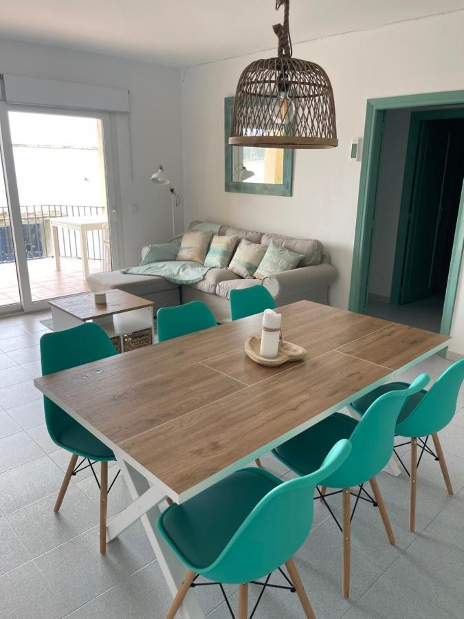 Апартаменты Aquamarine Sant Feliu En La Playa Con Patio Сан-Фелиу-де-Гишольс Экстерьер фото