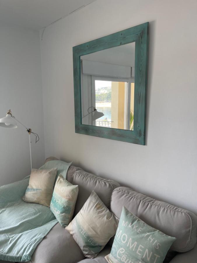 Апартаменты Aquamarine Sant Feliu En La Playa Con Patio Сан-Фелиу-де-Гишольс Экстерьер фото