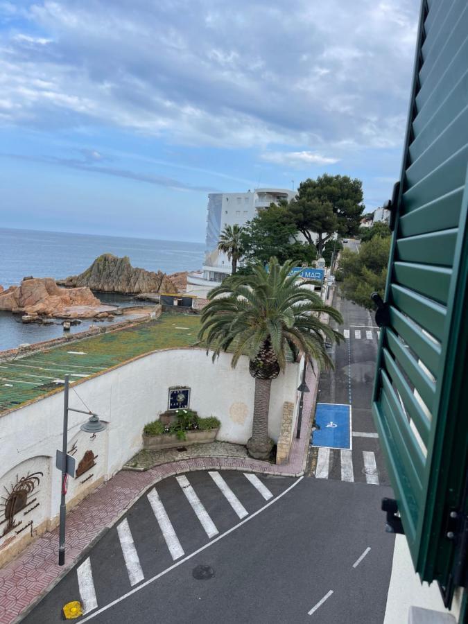 Апартаменты Aquamarine Sant Feliu En La Playa Con Patio Сан-Фелиу-де-Гишольс Экстерьер фото